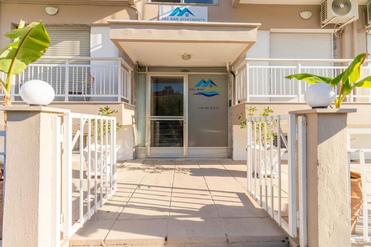 Del Mar Apartments I อาเยีย ตรีอาส ภายนอก รูปภาพ